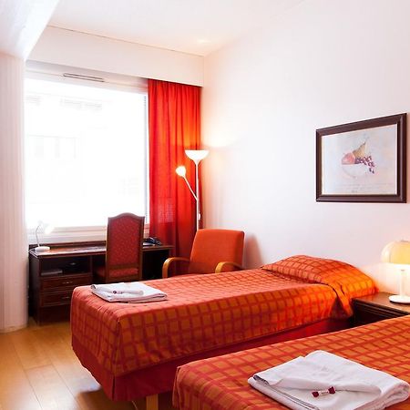 Aadankosio Hotel Йоенсуу Екстериор снимка