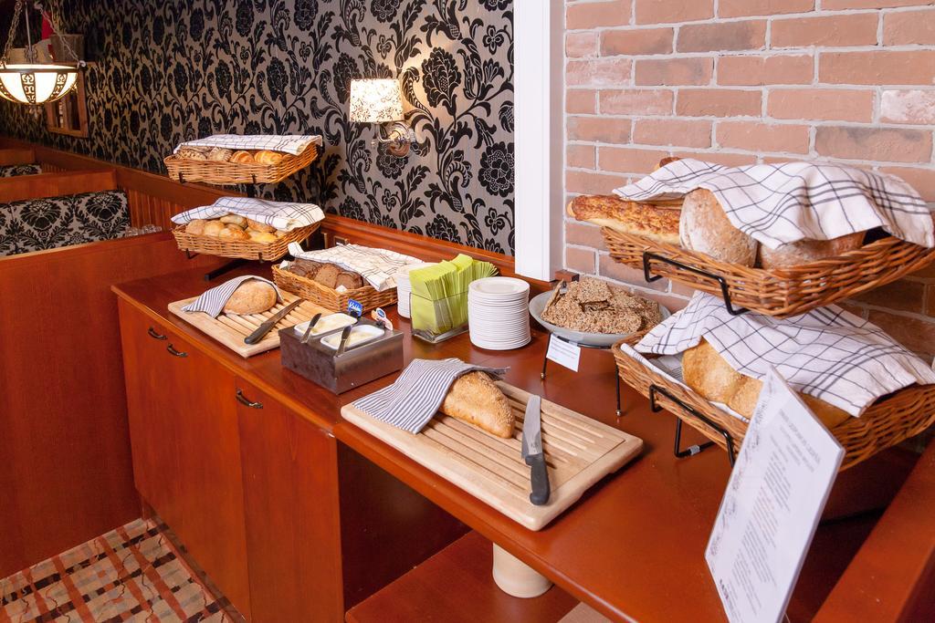 Aadankosio Hotel Йоенсуу Екстериор снимка