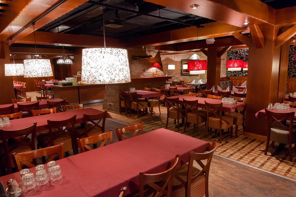 Aadankosio Hotel Йоенсуу Екстериор снимка