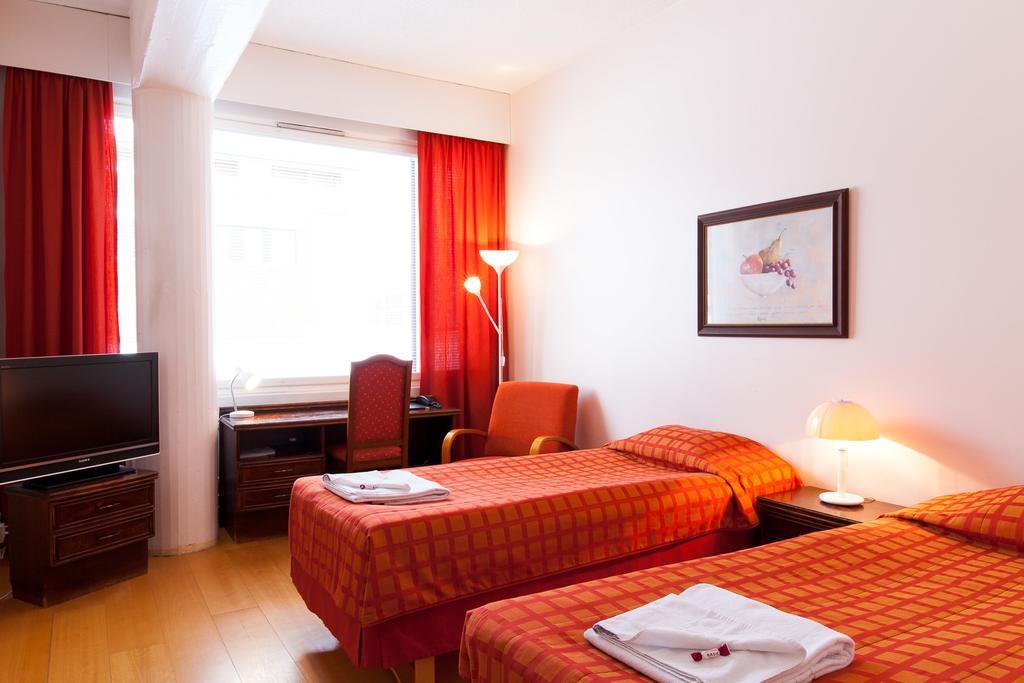 Aadankosio Hotel Йоенсуу Екстериор снимка