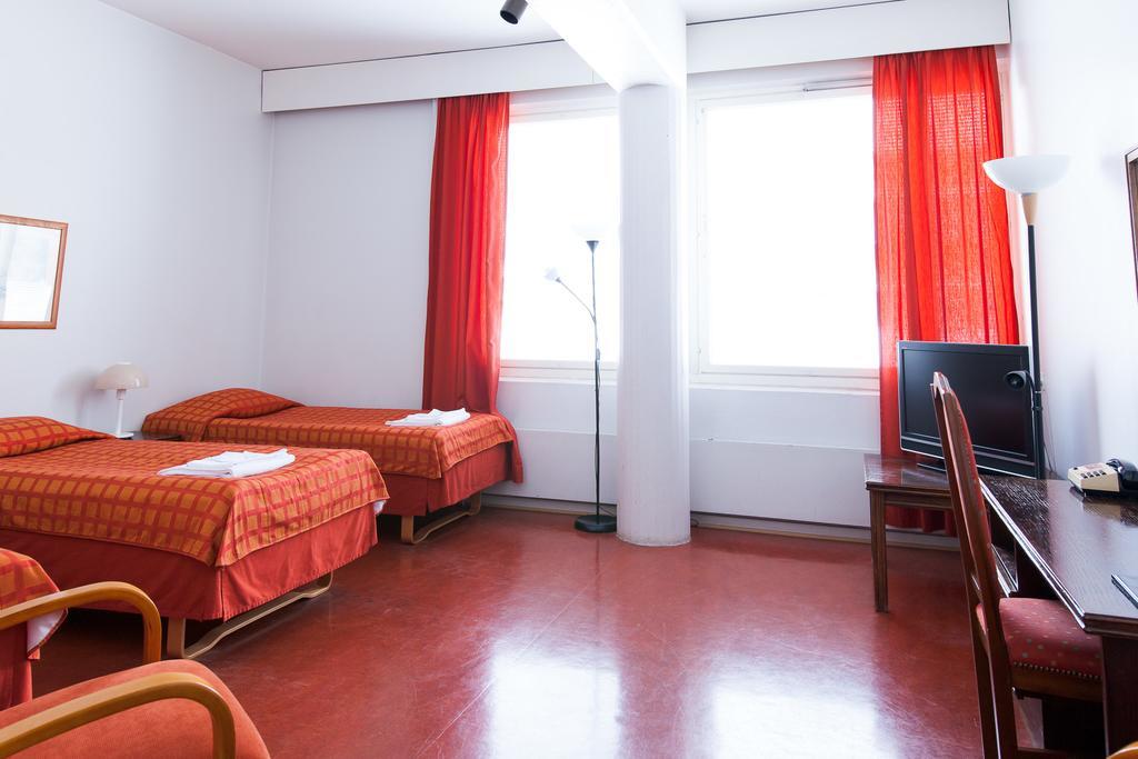 Aadankosio Hotel Йоенсуу Екстериор снимка