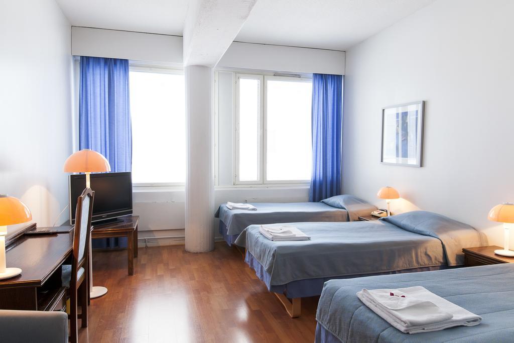 Aadankosio Hotel Йоенсуу Екстериор снимка