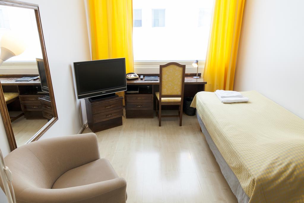 Aadankosio Hotel Йоенсуу Екстериор снимка
